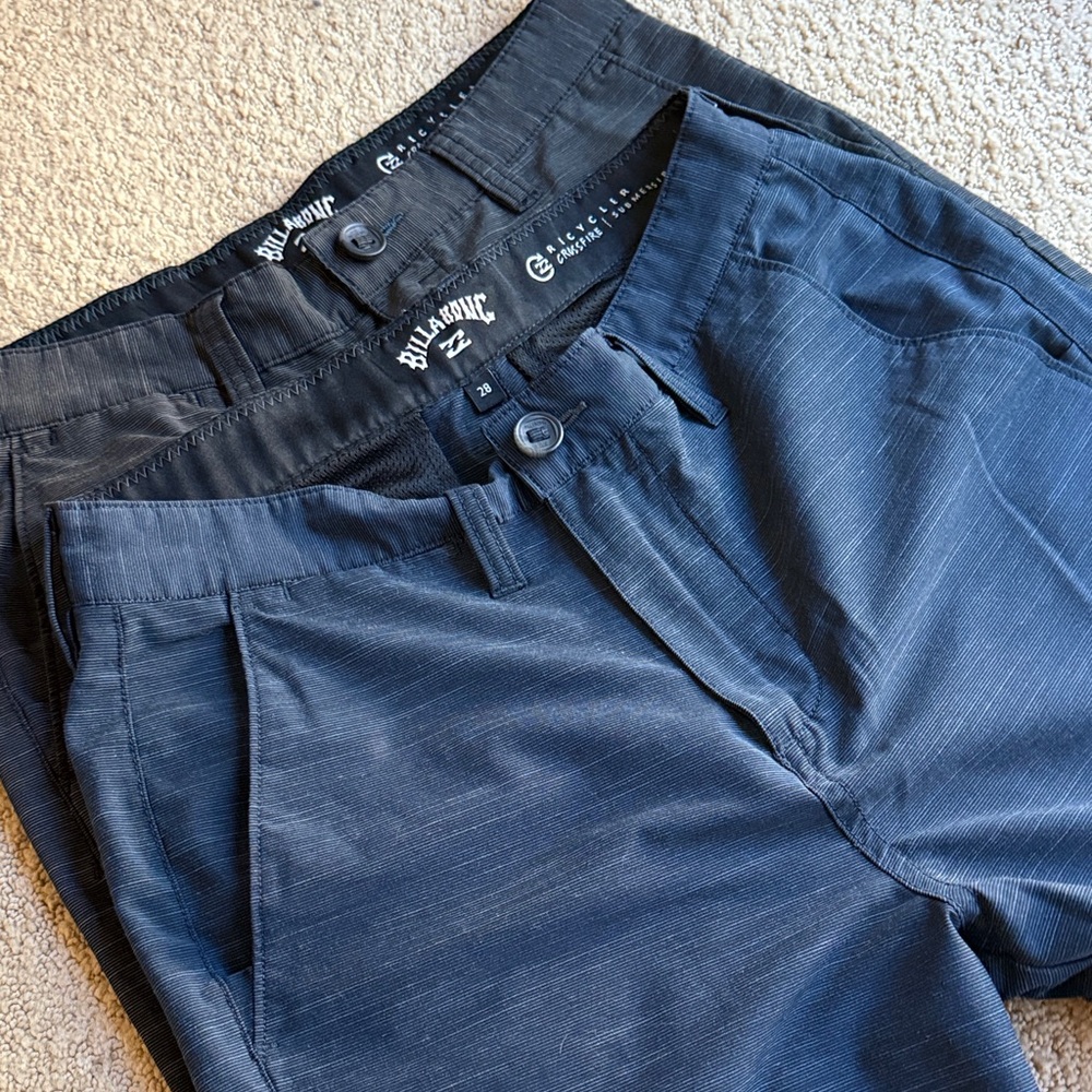 Billabong Men's Hybrid Shorts in Charcoal and Midnight Blue size 28 - Picture 3 of 4